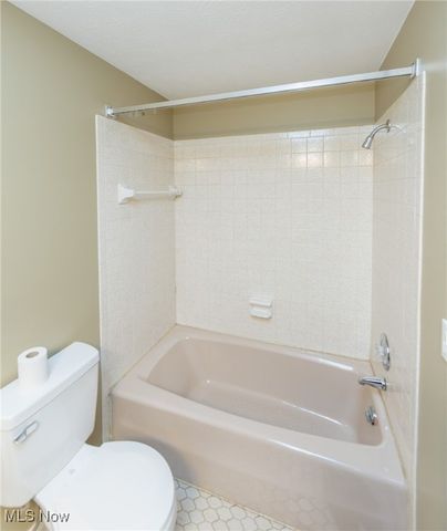 20050 Idlewood Trail, Strongsville, OH 44149