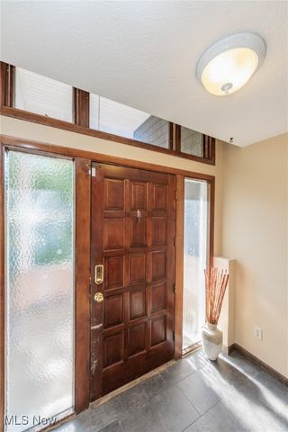 20050 Idlewood Trail, Strongsville, OH 44149