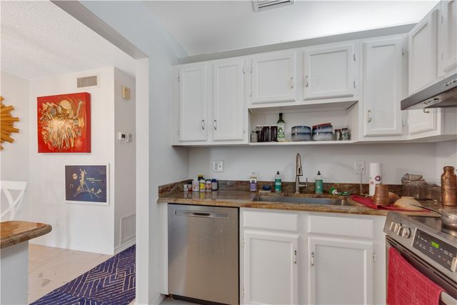 66 Woodland Drive 204, Vero Beach, FL 32962