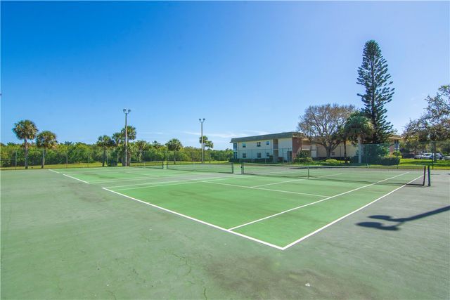 66 Woodland Drive 204, Vero Beach, FL 32962