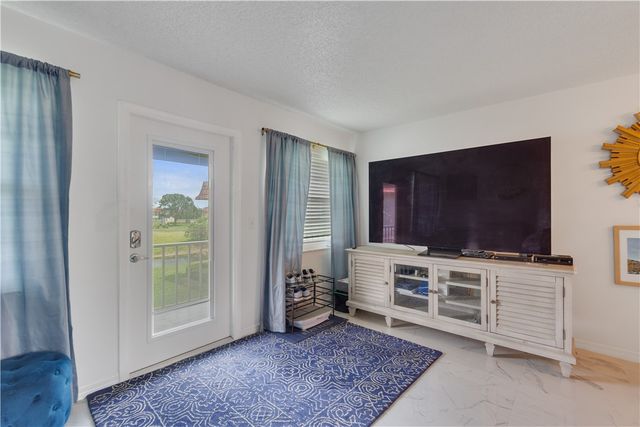 66 Woodland Drive 204, Vero Beach, FL 32962