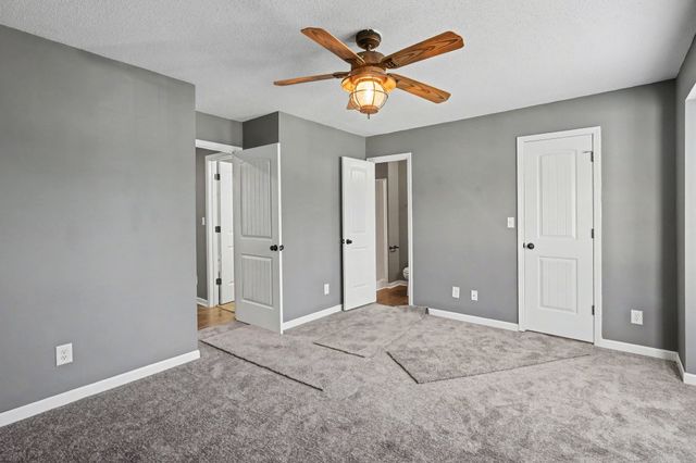 2650 Cummings Cir, Clarksville, TN 37042