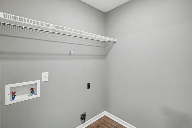 2650 Cummings Cir, Clarksville, TN 37042