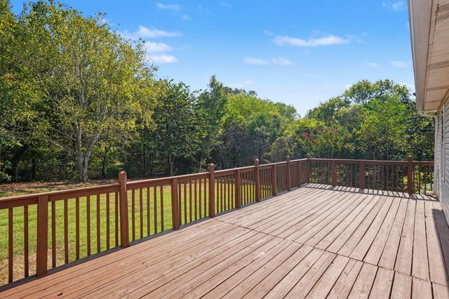 2650 Cummings Cir, Clarksville, TN 37042