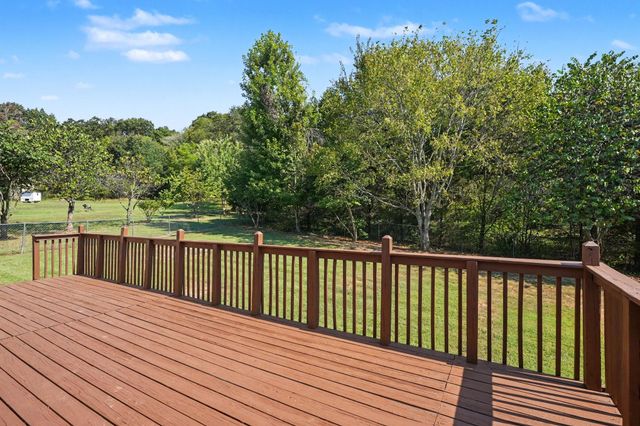 2650 Cummings Cir, Clarksville, TN 37042