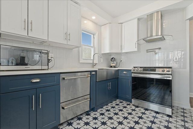 450 Linden Street, West Hempstead, NY 11552