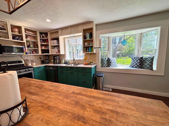 2208 Avalon Court, Kokomo, IN 46902