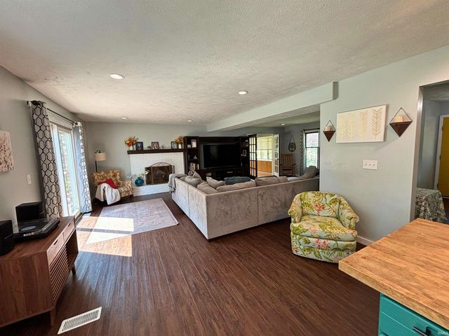2208 Avalon Court, Kokomo, IN 46902