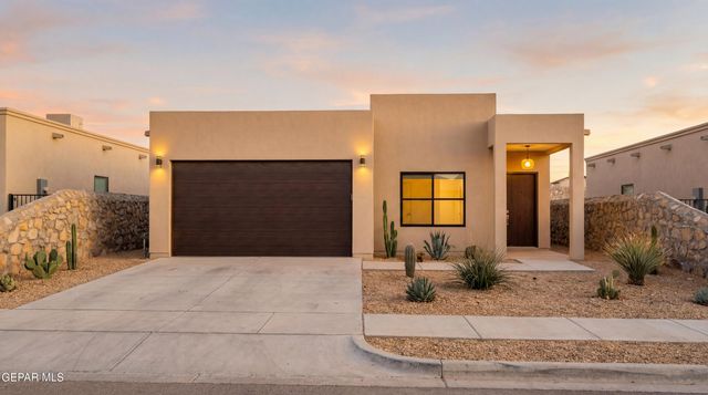 830 Mision de Salta Avenue, El Paso, TX 79932