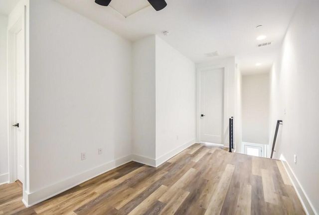 607 W Saint Johns Ave 2, Austin, TX 78752