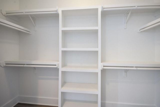 607 W Saint Johns Ave 2, Austin, TX 78752