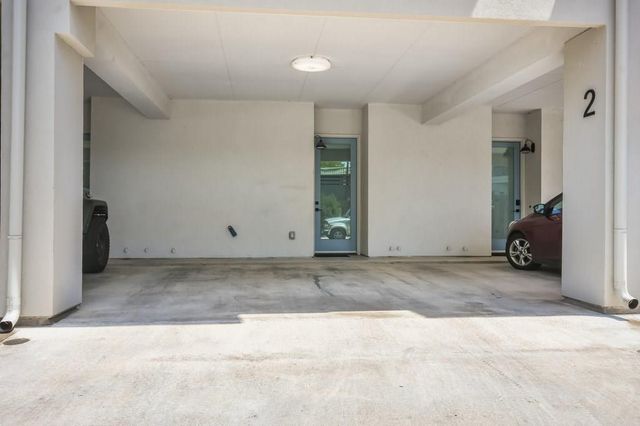 607 W Saint Johns Ave 2, Austin, TX 78752