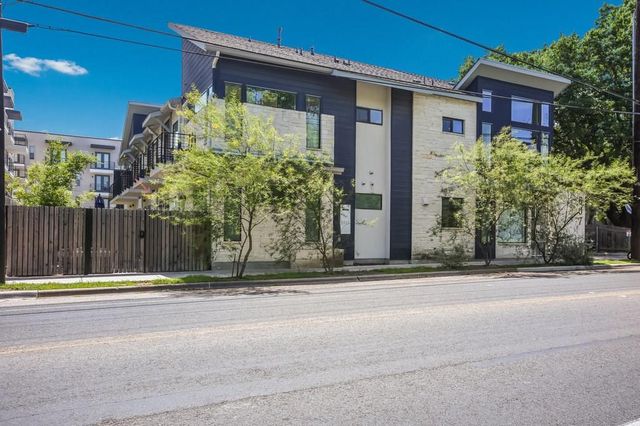 607 W Saint Johns Ave 2, Austin, TX 78752