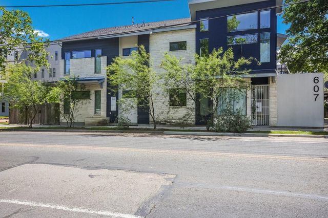 607 W Saint Johns Ave 2, Austin, TX 78752