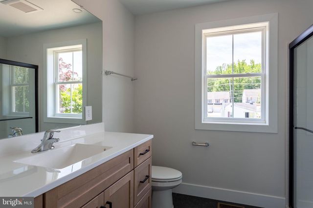 2 ARBUTUS AVE, New Castle, DE 19720