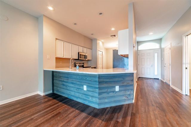 10420 MULLIGAN COURT, Tampa, FL 33647