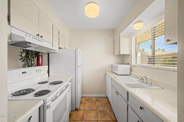 4620 N 68th Street 176, Scottsdale, AZ 85251