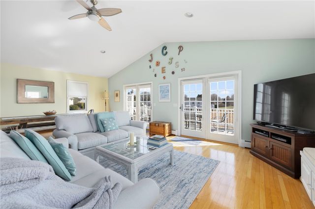 18 STARFISH Drive, Narragansett, RI 02882