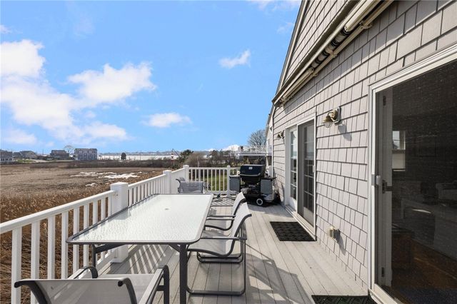 18 STARFISH Drive, Narragansett, RI 02882
