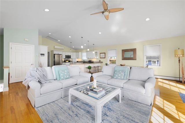 18 STARFISH Drive, Narragansett, RI 02882