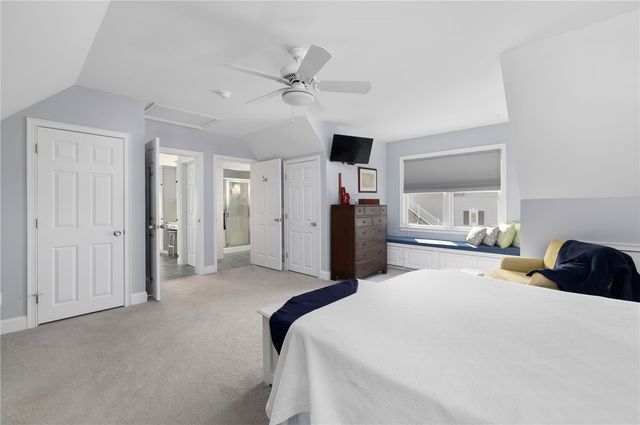 18 STARFISH Drive, Narragansett, RI 02882
