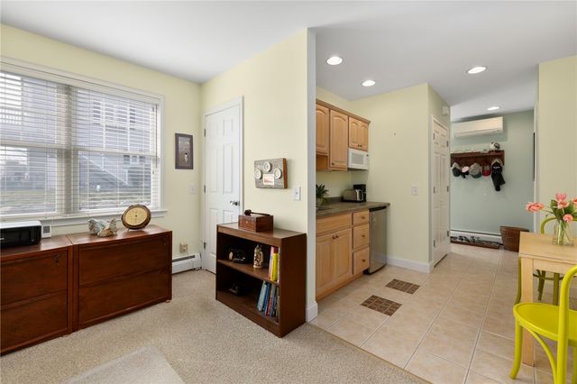 18 STARFISH Drive, Narragansett, RI 02882
