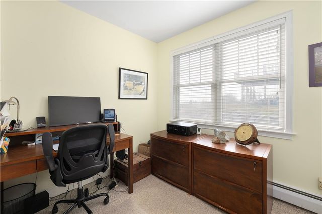18 STARFISH Drive, Narragansett, RI 02882