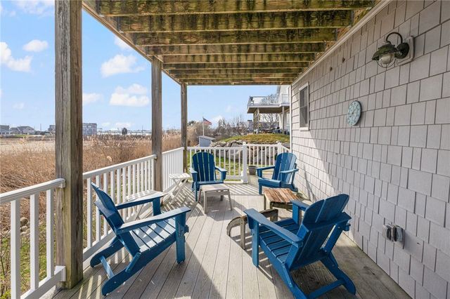 18 STARFISH Drive, Narragansett, RI 02882