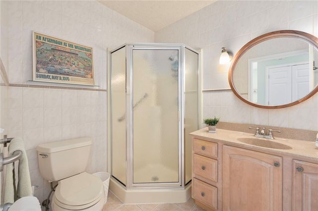 18 STARFISH Drive, Narragansett, RI 02882