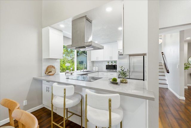 20052 Northcrest Square, Cupertino, CA 95014