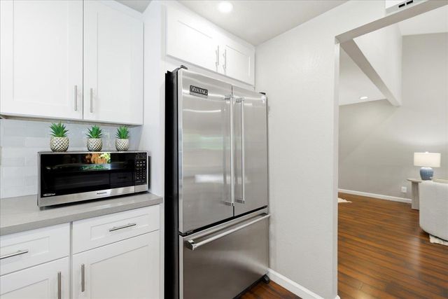 20052 Northcrest Square, Cupertino, CA 95014