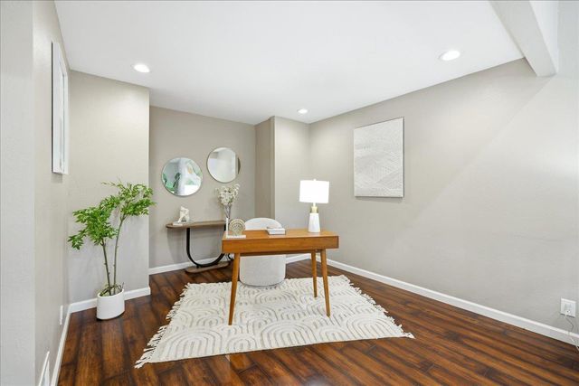 20052 Northcrest Square, Cupertino, CA 95014