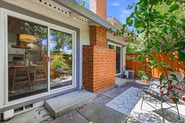 20052 Northcrest Square, Cupertino, CA 95014