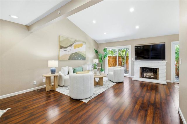 20052 Northcrest Square, Cupertino, CA 95014