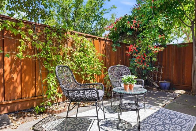 20052 Northcrest Square, Cupertino, CA 95014