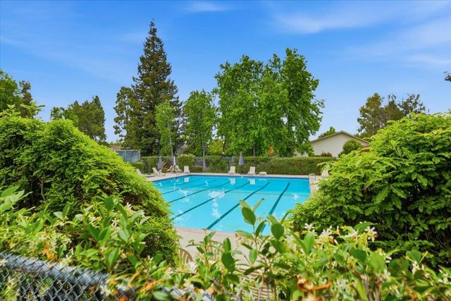 20052 Northcrest Square, Cupertino, CA 95014