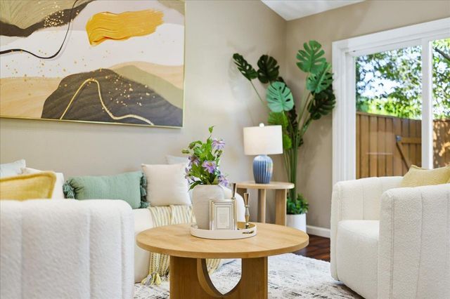 20052 Northcrest Square, Cupertino, CA 95014