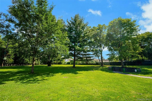 213 Florence Street, Mamaroneck, NY 10543