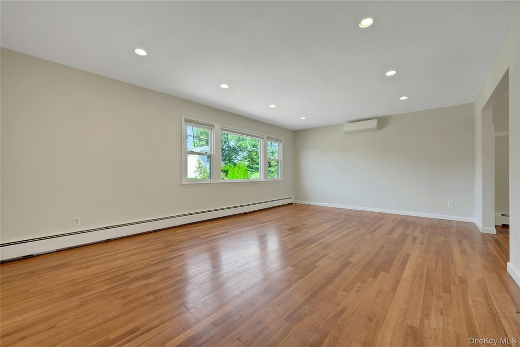 213 Florence Street, Mamaroneck, NY 10543 — photo 4