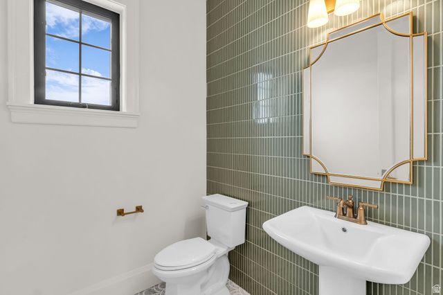 1298 S 1090 E, Salem, UT 84653