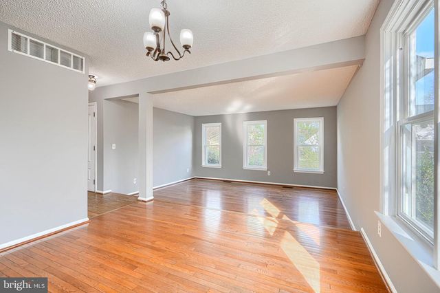 262 HUNTERS RIDGE RD, Lutherville Timonium, MD 21093