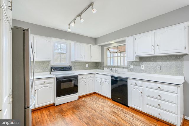 262 HUNTERS RIDGE RD, Lutherville Timonium, MD 21093