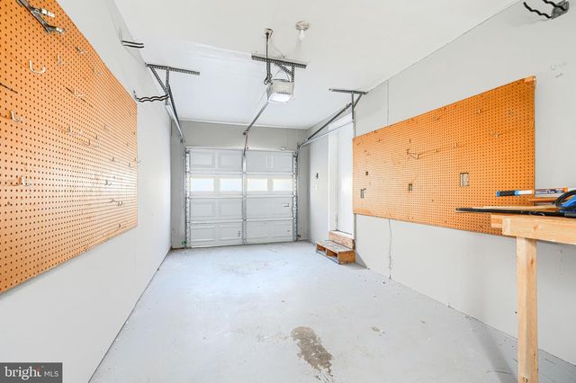 262 HUNTERS RIDGE RD, Lutherville Timonium, MD 21093