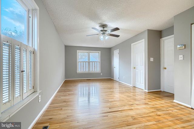 262 HUNTERS RIDGE RD, Lutherville Timonium, MD 21093