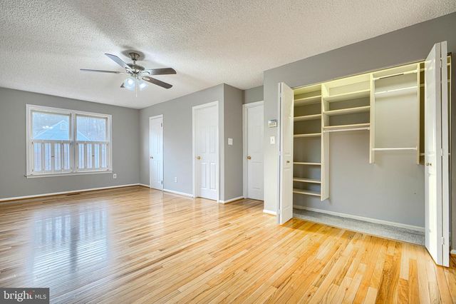 262 HUNTERS RIDGE RD, Lutherville Timonium, MD 21093