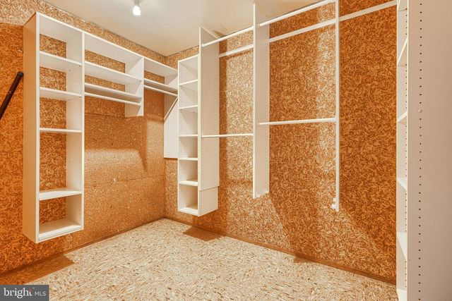 262 HUNTERS RIDGE RD, Lutherville Timonium, MD 21093