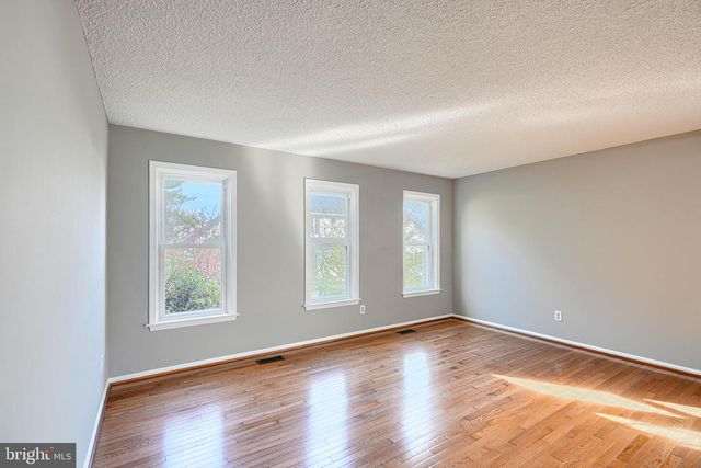 262 HUNTERS RIDGE RD, Lutherville Timonium, MD 21093