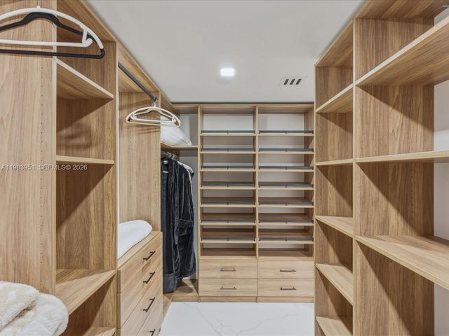 3000 Island Blvd 1501, Aventura, FL 33160