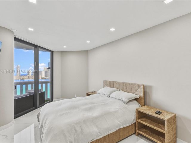 3000 Island Blvd 1501, Aventura, FL 33160