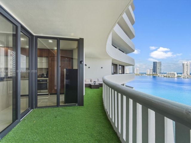 3000 Island Blvd 1501, Aventura, FL 33160